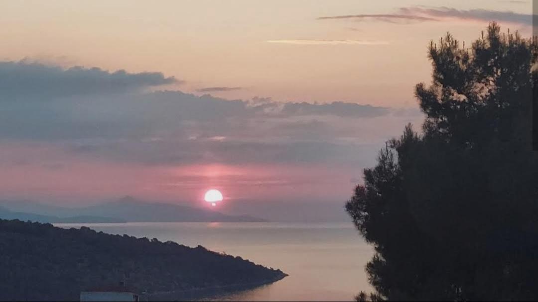 דירות Epidaurus Nera'S View מראה חיצוני תמונה